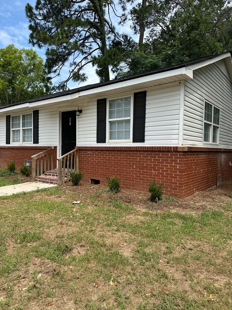 Aiken Multiplex: 469 Monetta Street SE