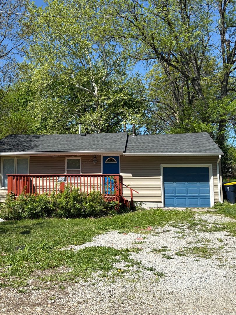 Kansas City House: 5126 Booth Ave