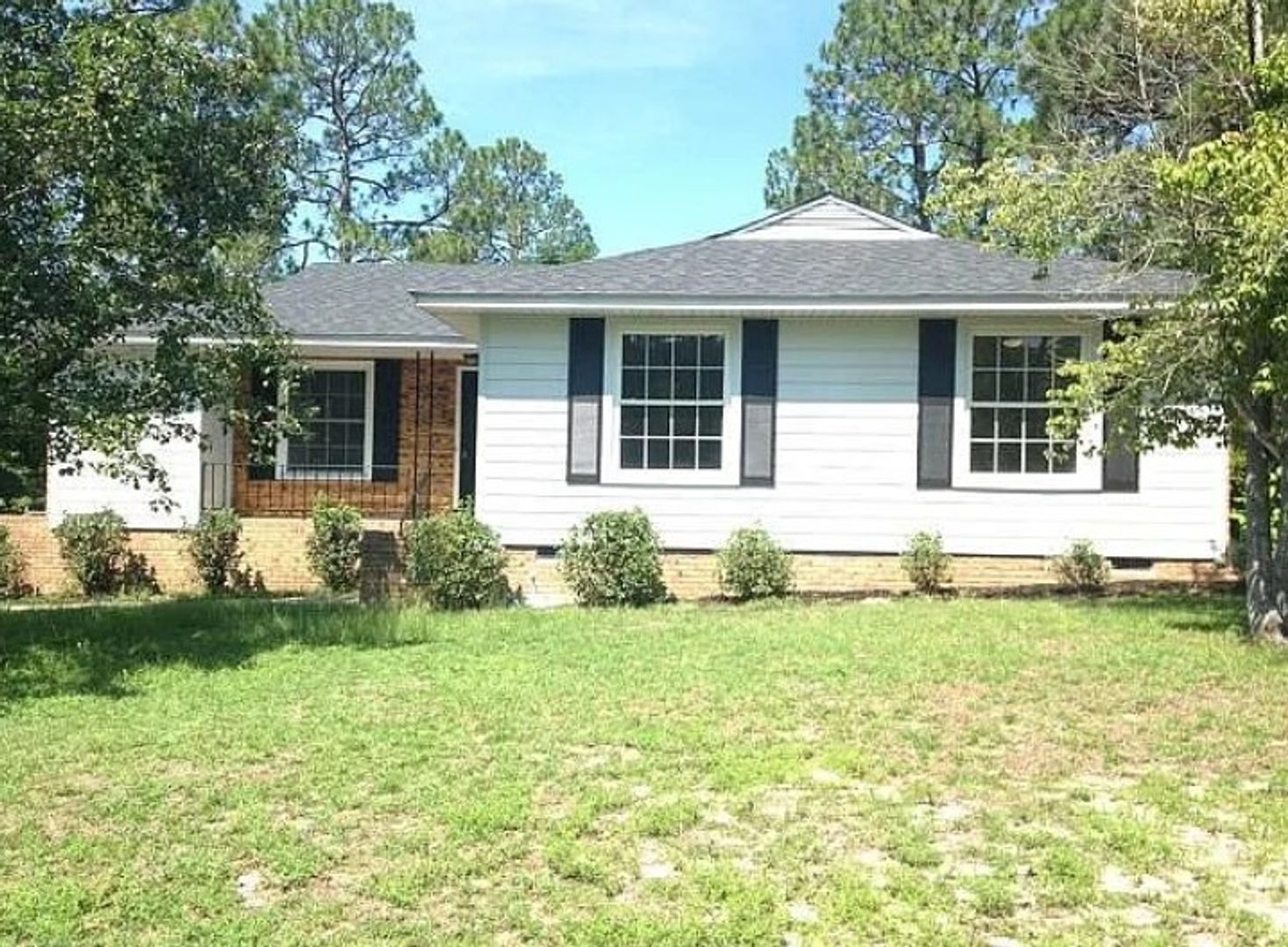 Lexington House: 128 S Wrenwood Dr