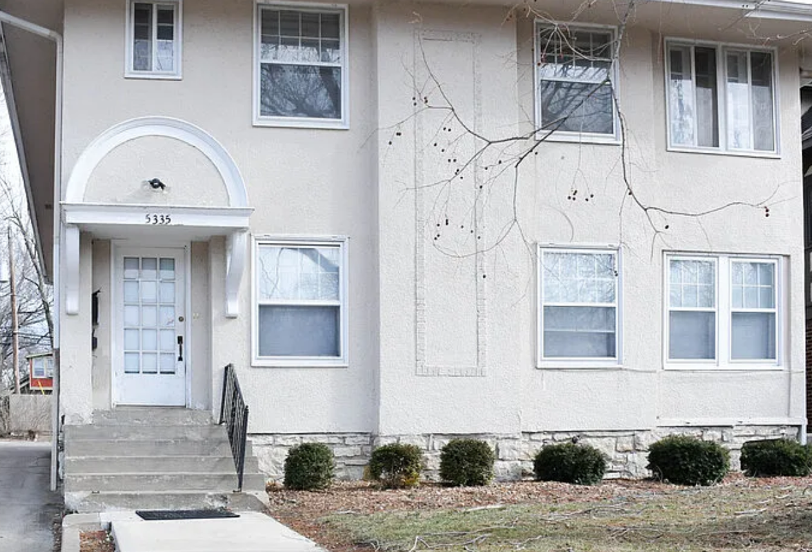 Kansas City Apartment: 5335 Holmes St.