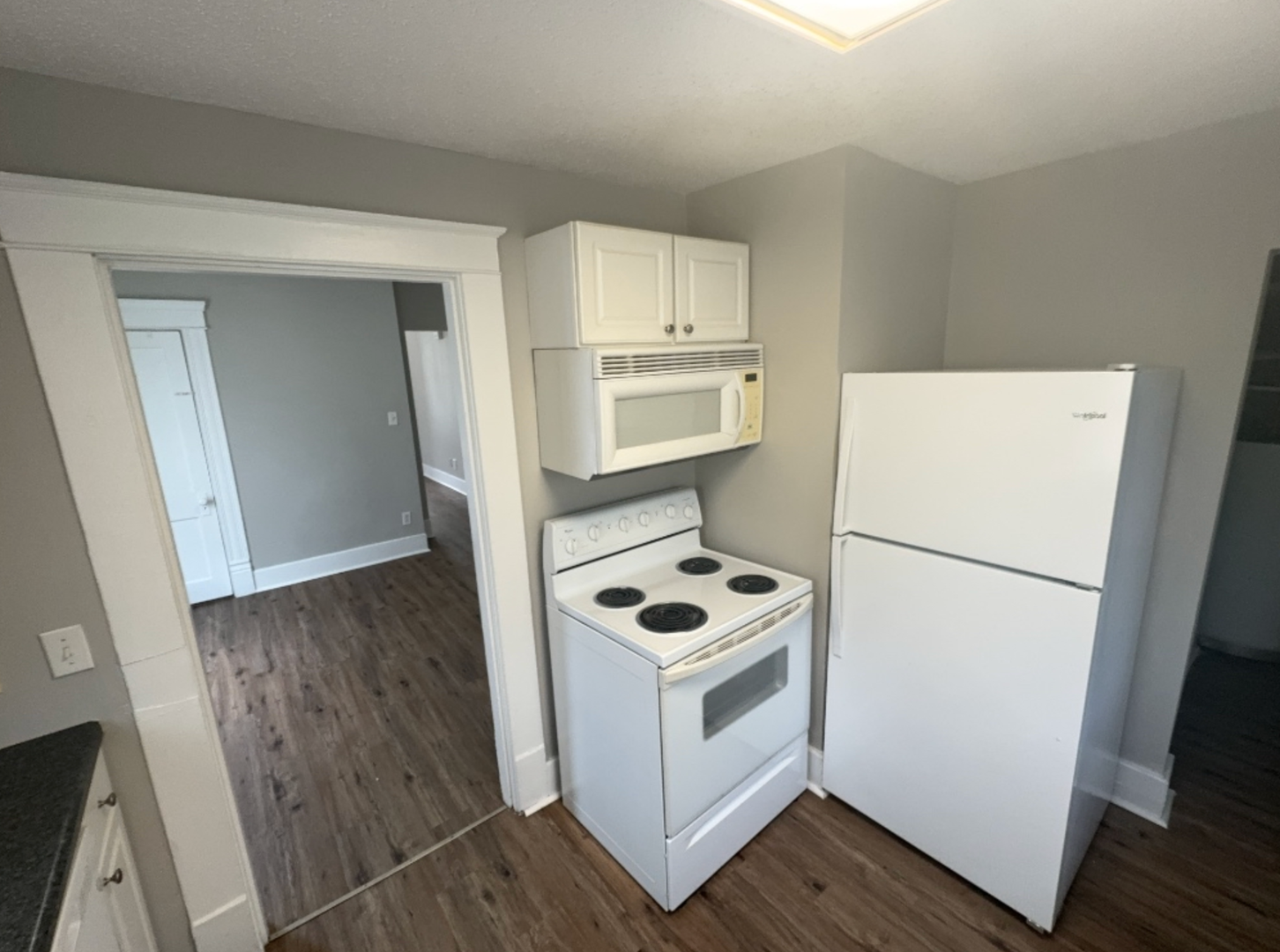 2413 Stuart Street 4 of 10