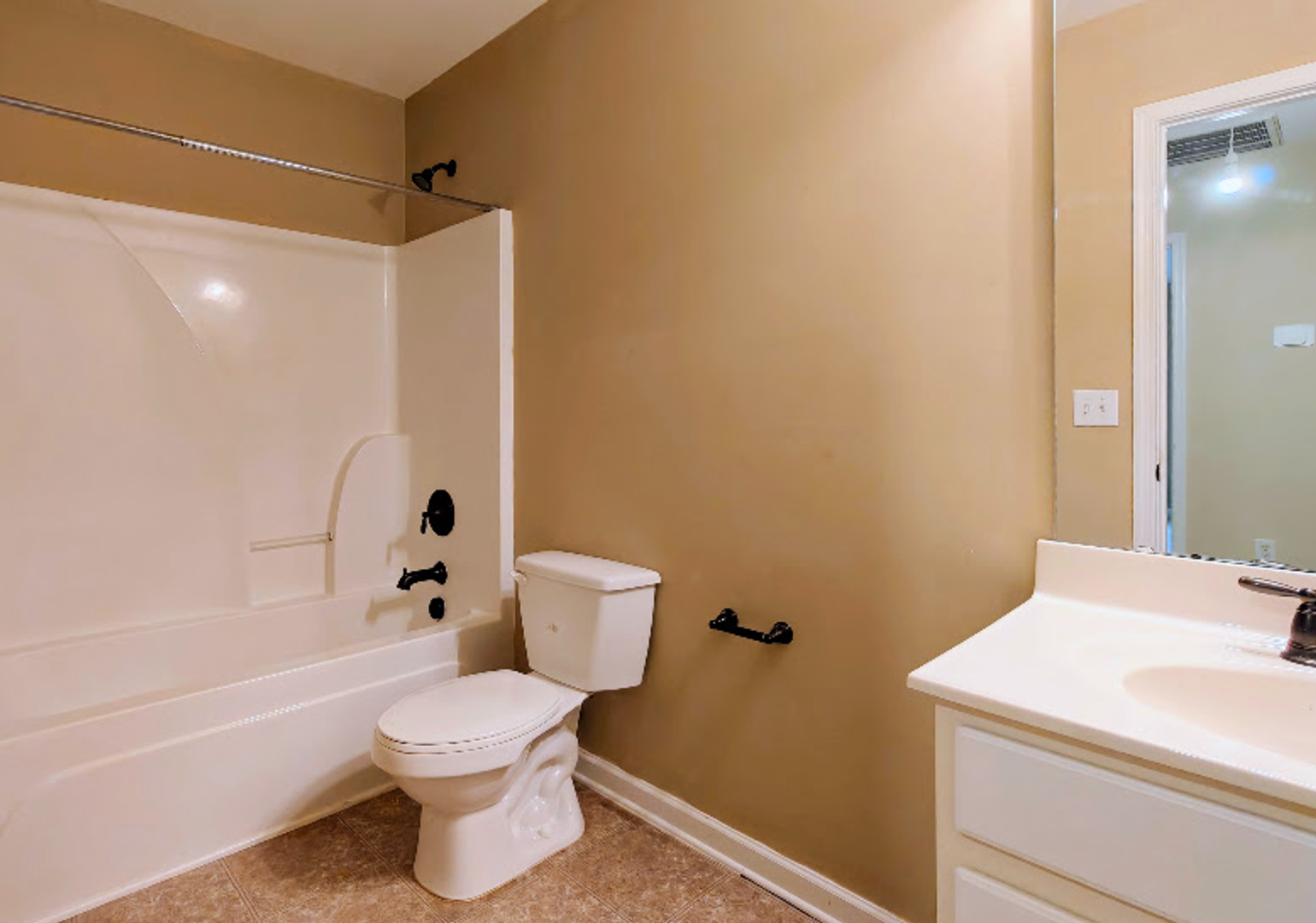 809 Redden Row 14 of 16