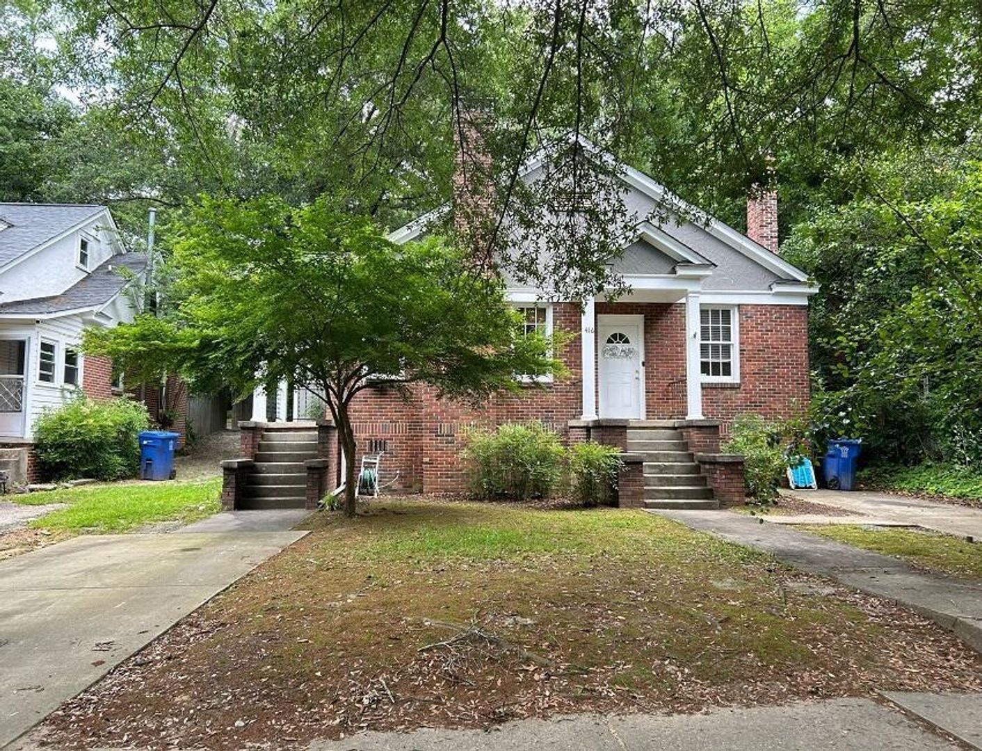 Columbia House: 416 Waccamaw Ave