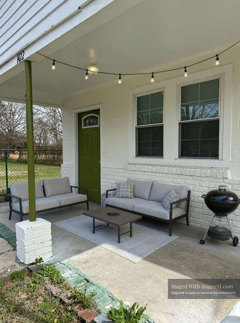 Augusta House: 1422 Clay Street