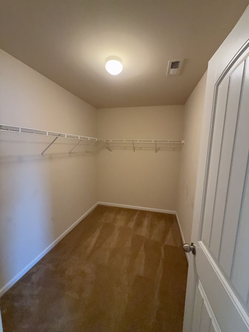 204 Ashmore Ln 20 of 28