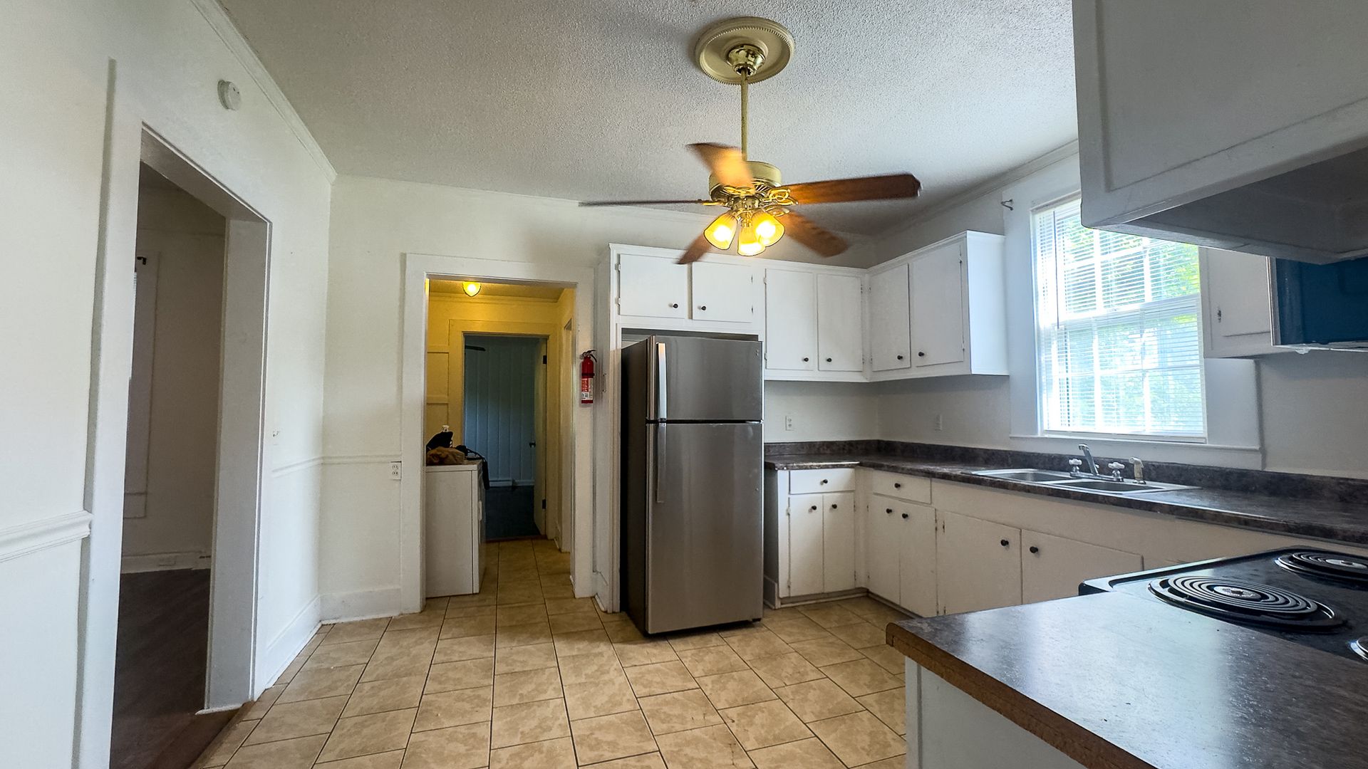 1112 Olympia Ave 7 of 12