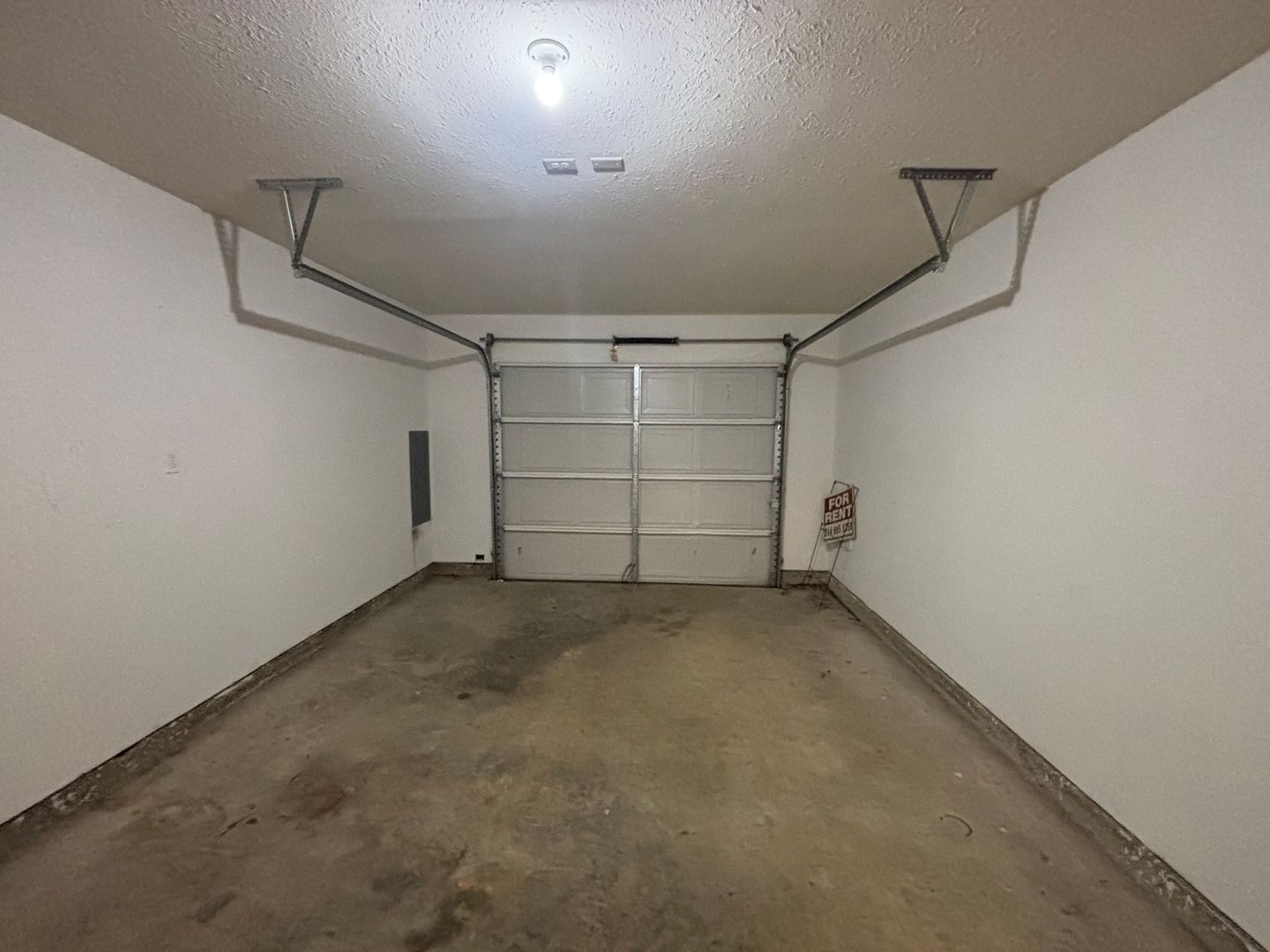Parking at 909 Parkplace Ridge