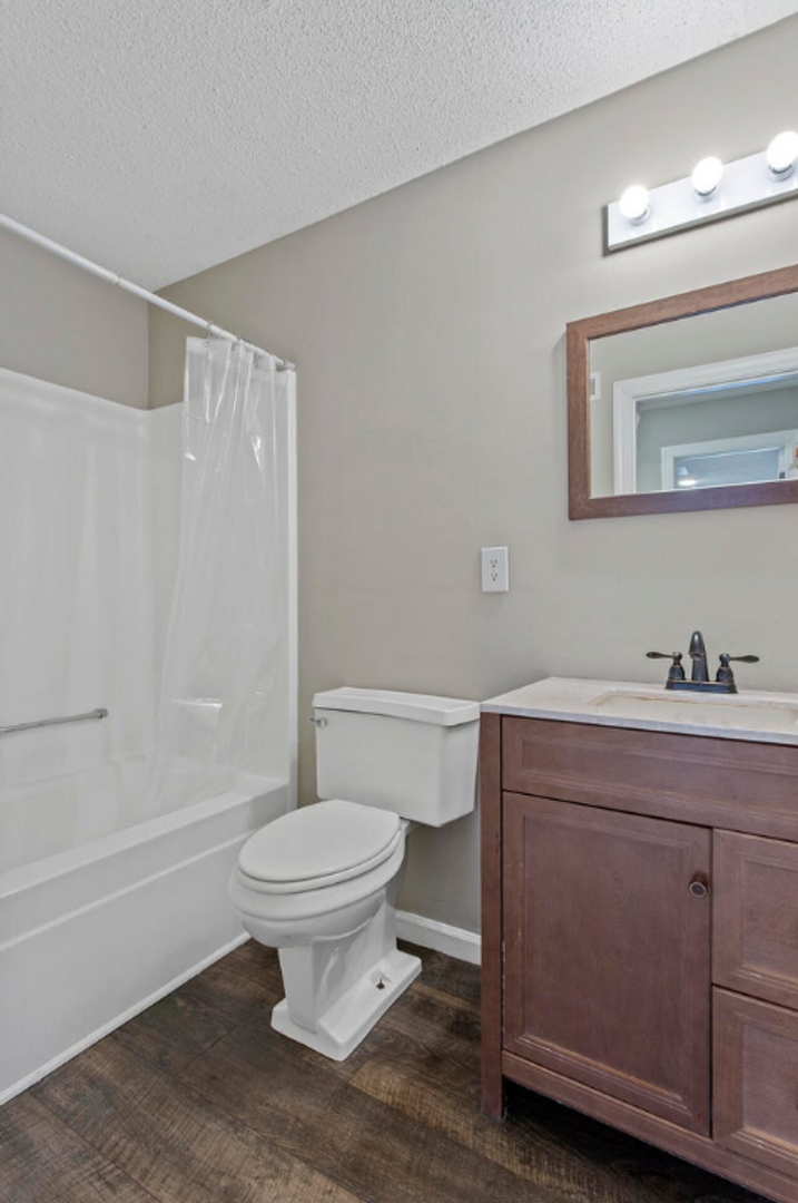 7167 Holland Lane 6 of 8