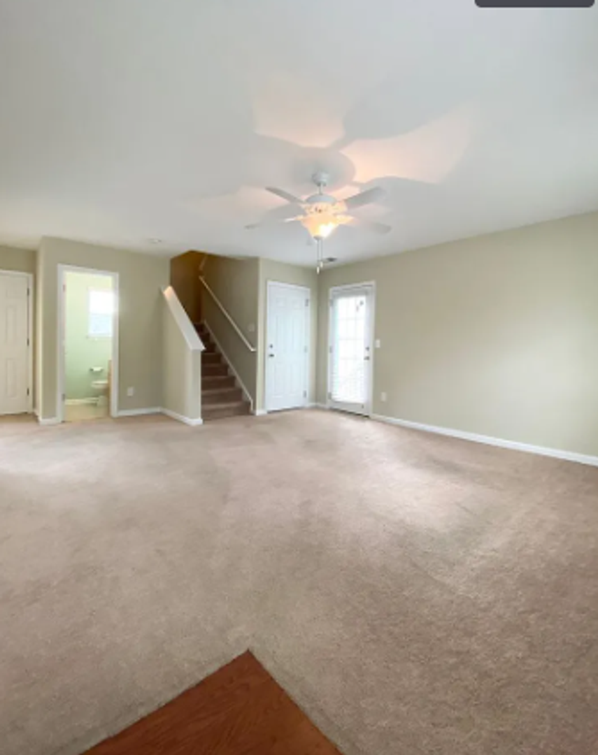 537 S Bull St 2 of 12