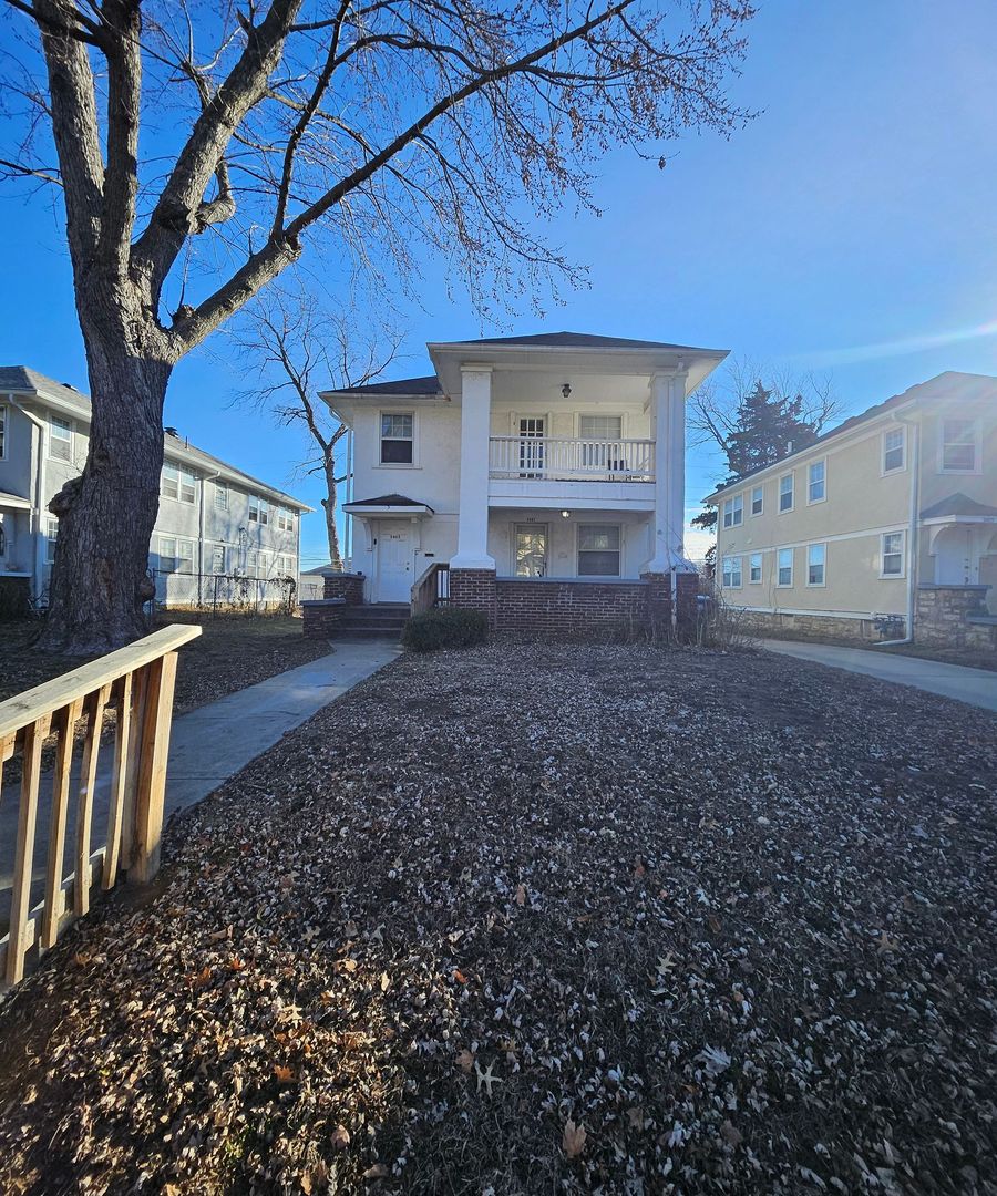 Kansas City Apartment: 5405/5407 Harrison St.