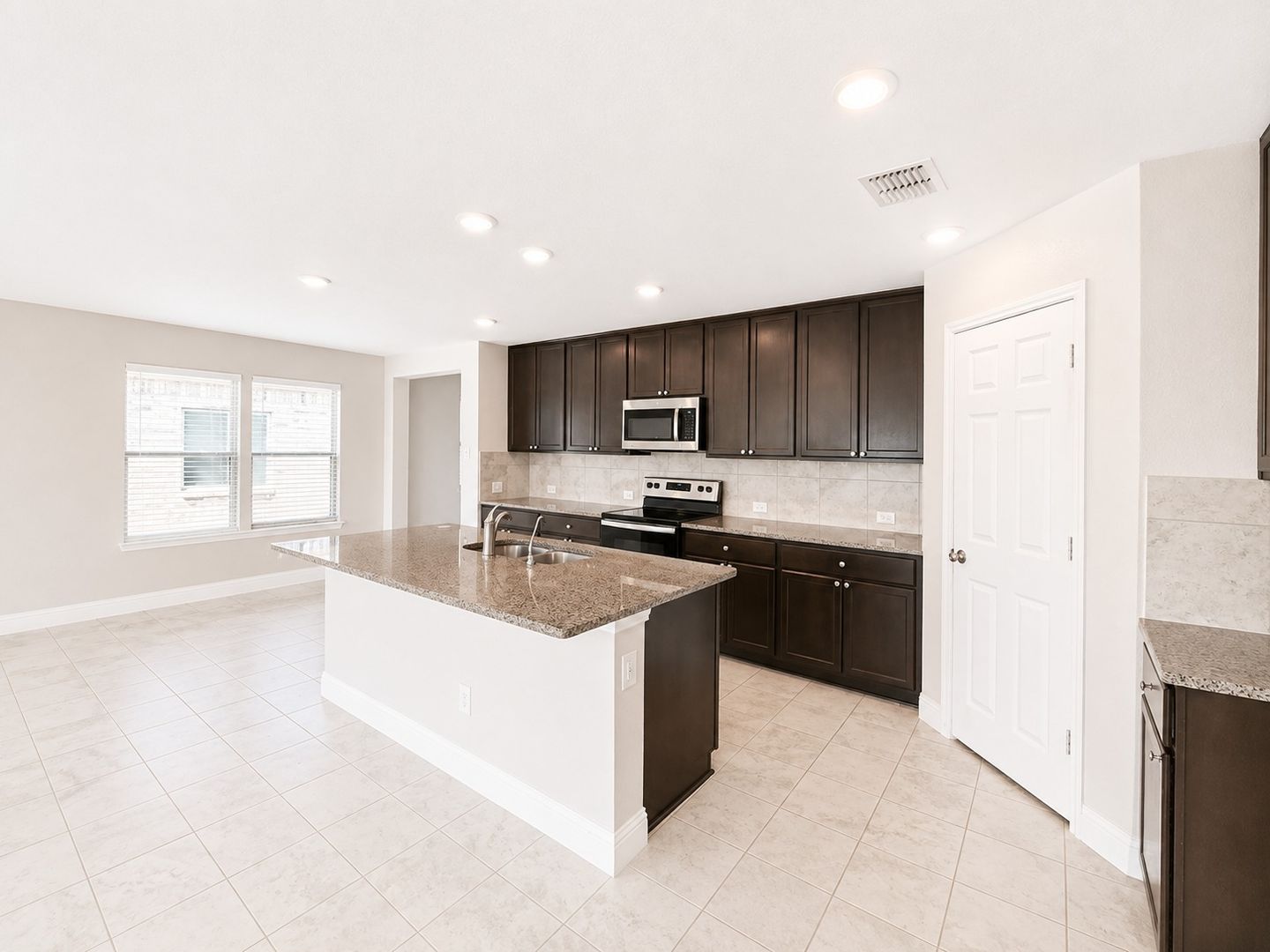 2605 Wesley Avenue 11 of 12