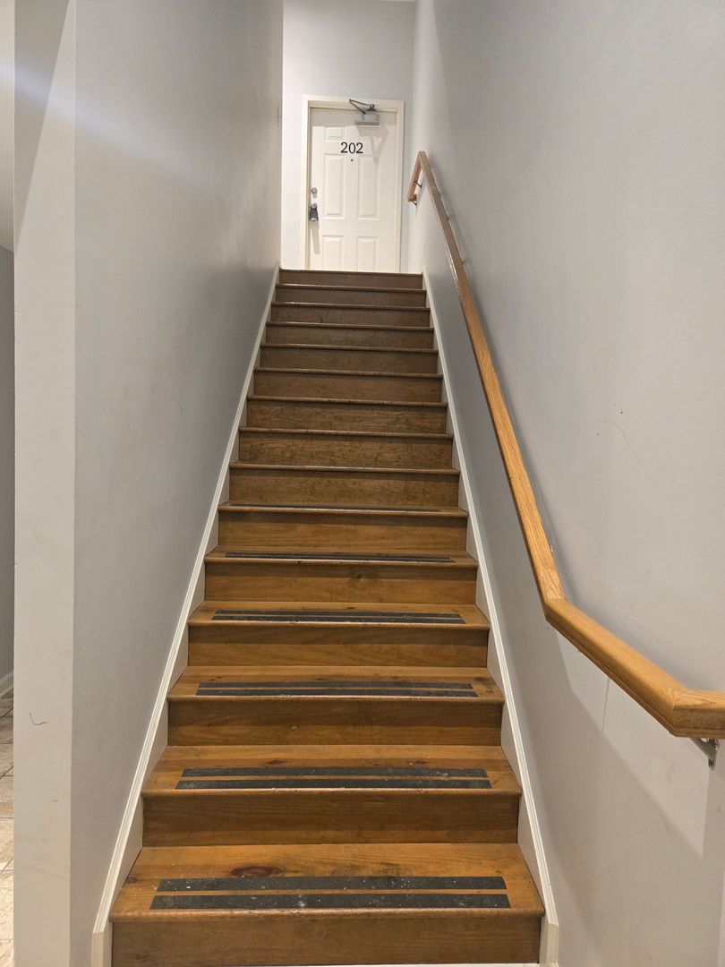 Augusta House: 913 Walker Street