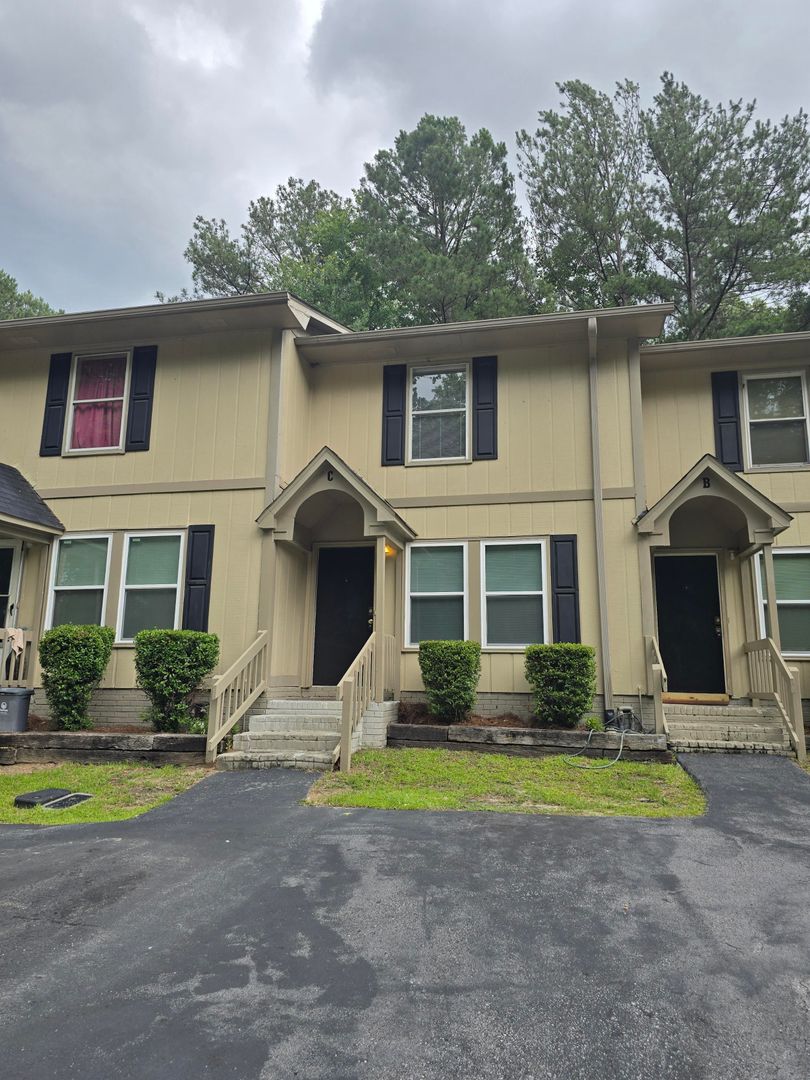 Columbia Apartment: 3606 Medical Drive