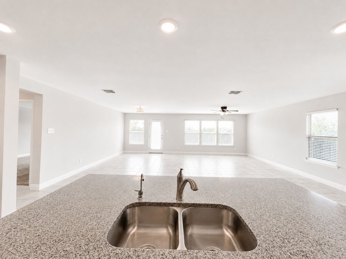 2605 Wesley Avenue 9 of 12
