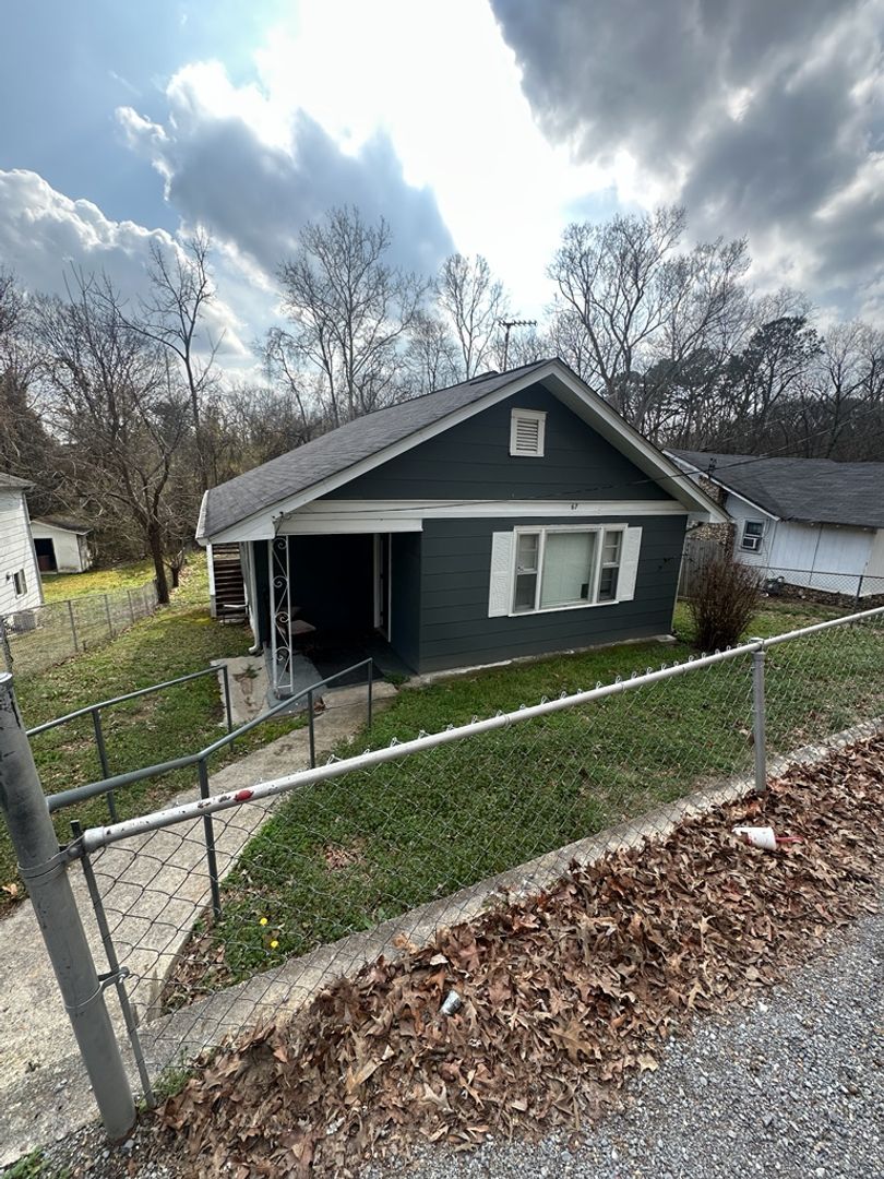 Rossville House: 67 Hargrave Road