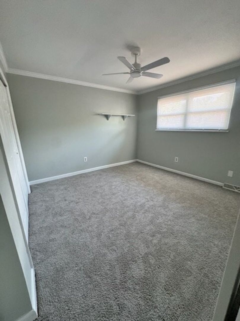 730 Harbor Lane 6 of 8