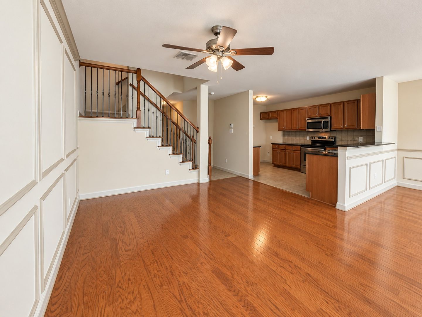 3933 Fernando Drive 5 of 12