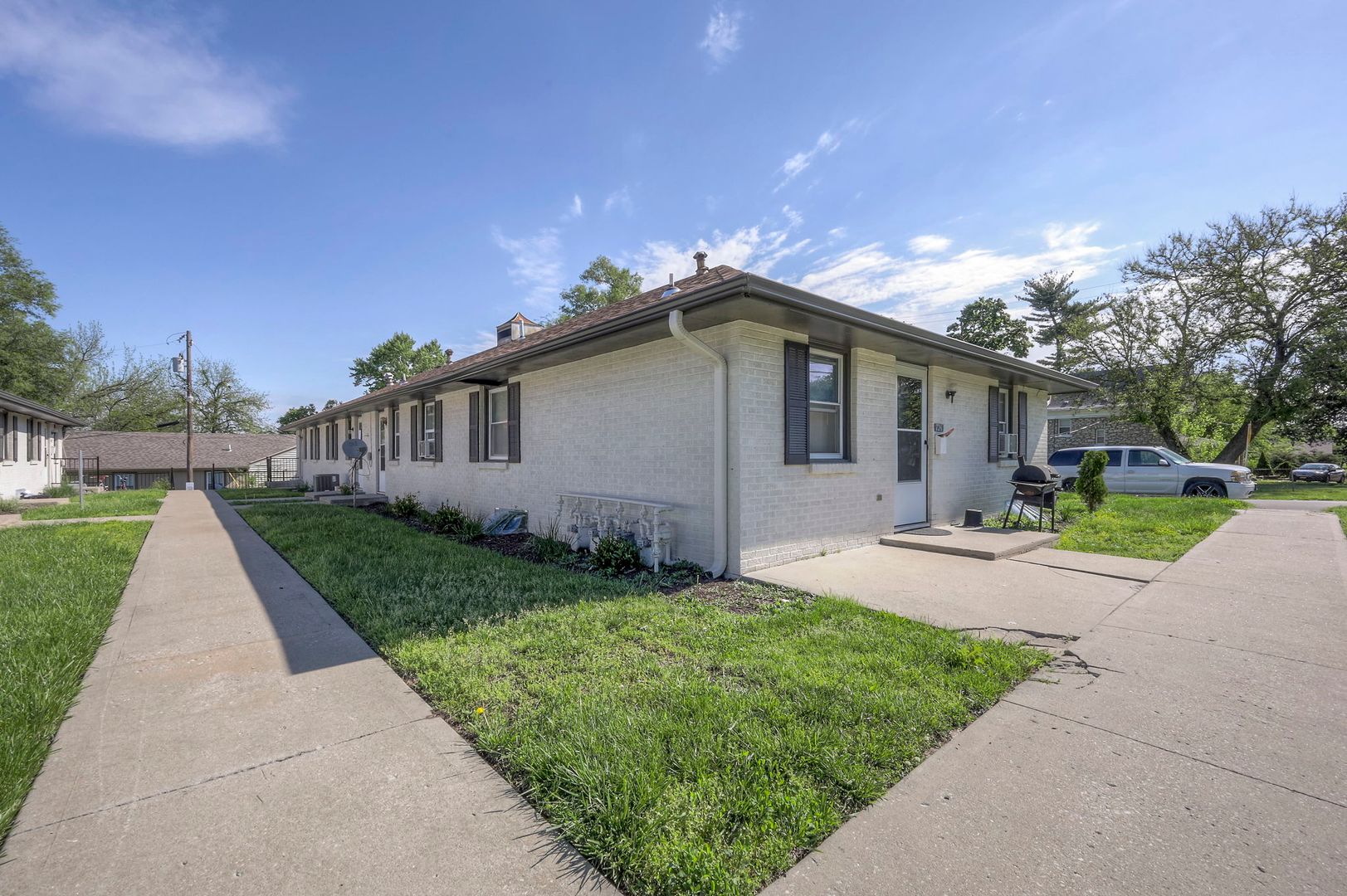 Kansas City Apartment: 3143 Puckett Rd