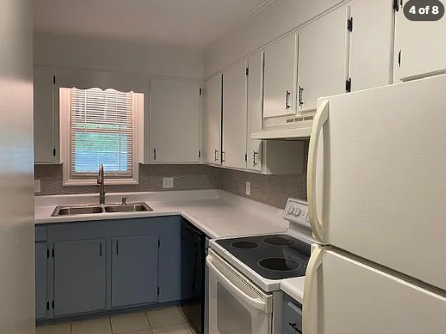216 Burlie Ct Apt L 6 of 12