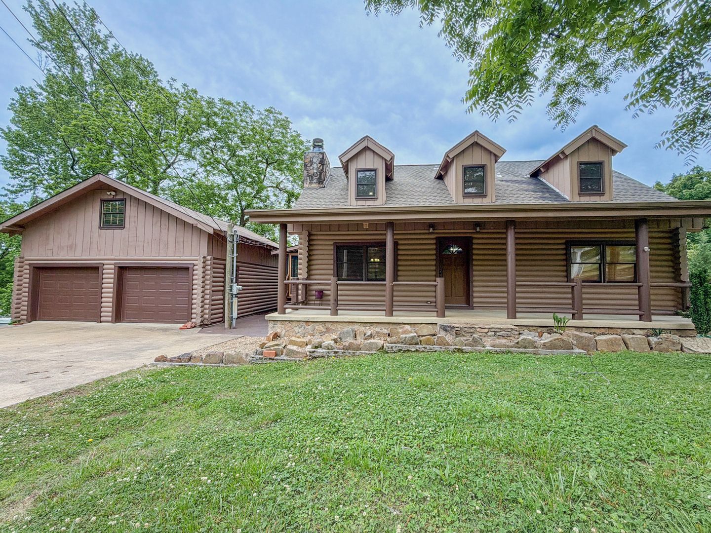 Chattanooga House: 2414 Briggs Avenue