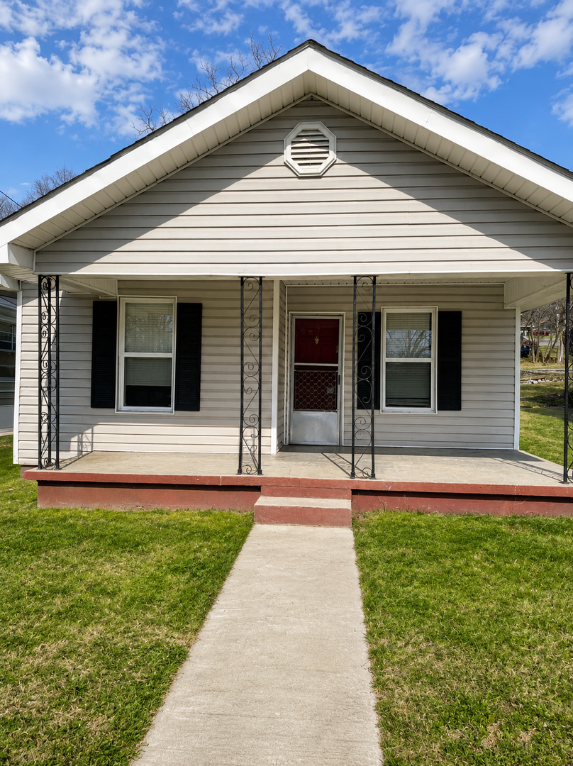 Chattanooga House: 2413 Stuart Street