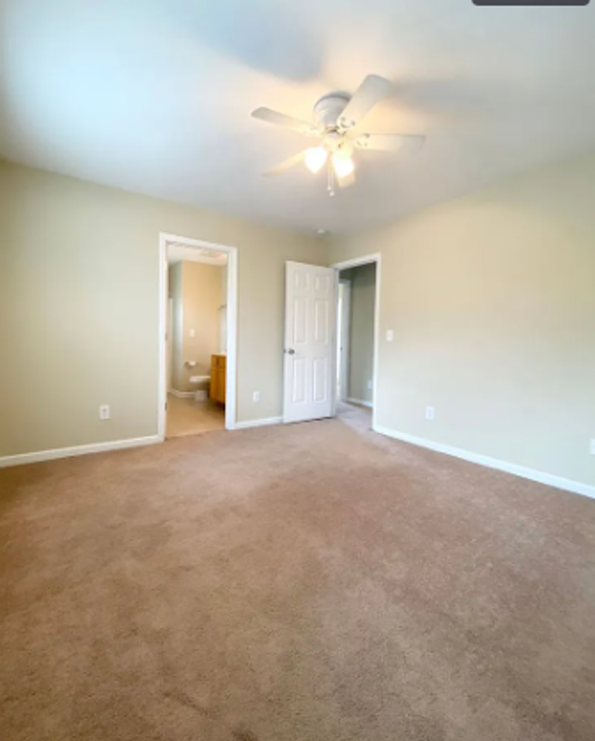 537 S Bull St 11 of 12