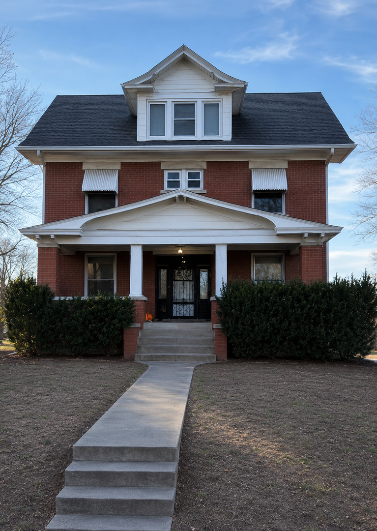 Independence Apartment: 726 N River Blvd
