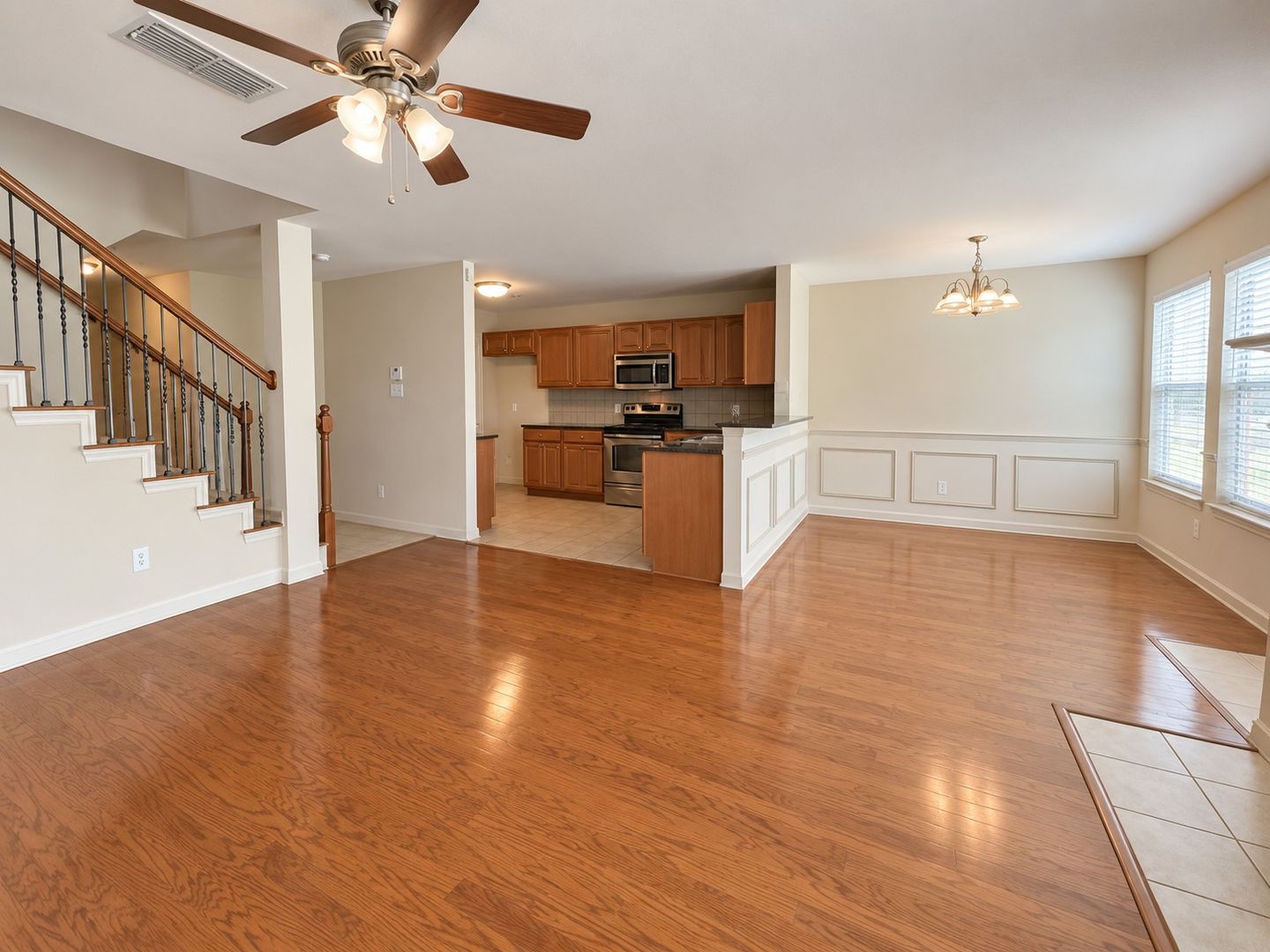 3933 Fernando Drive 4 of 12