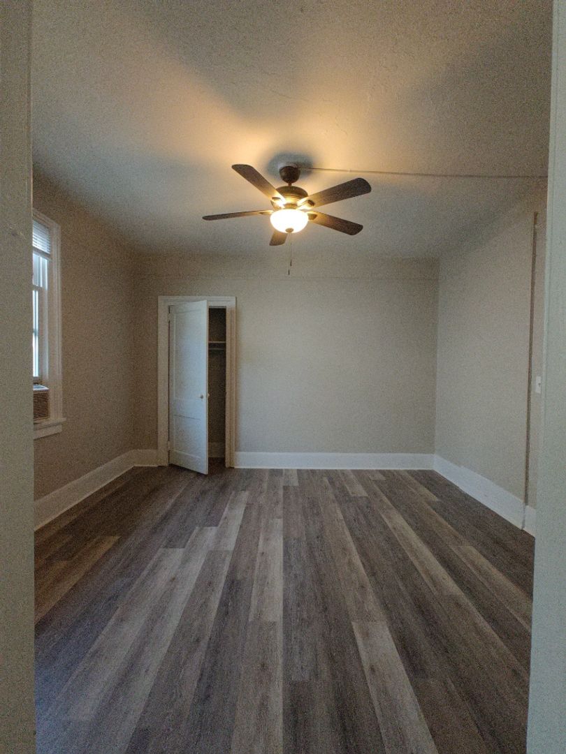 Augusta Apartment: 1712 Central Avenue
