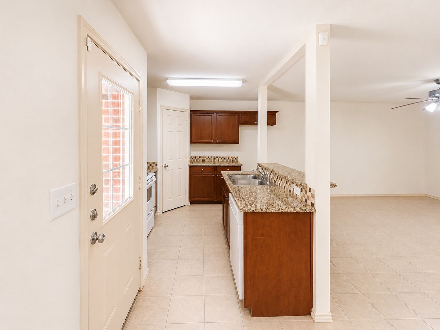907 Parkplace Ridge 5 of 12