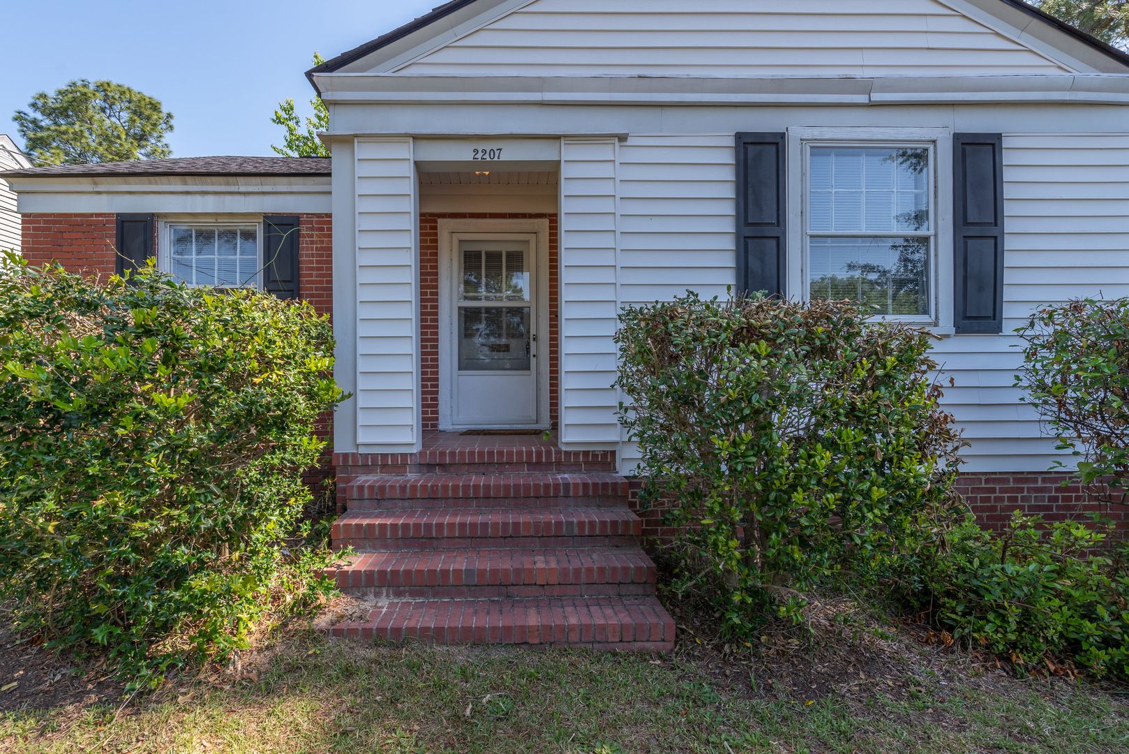 Augusta House: 2207 Montclair Street