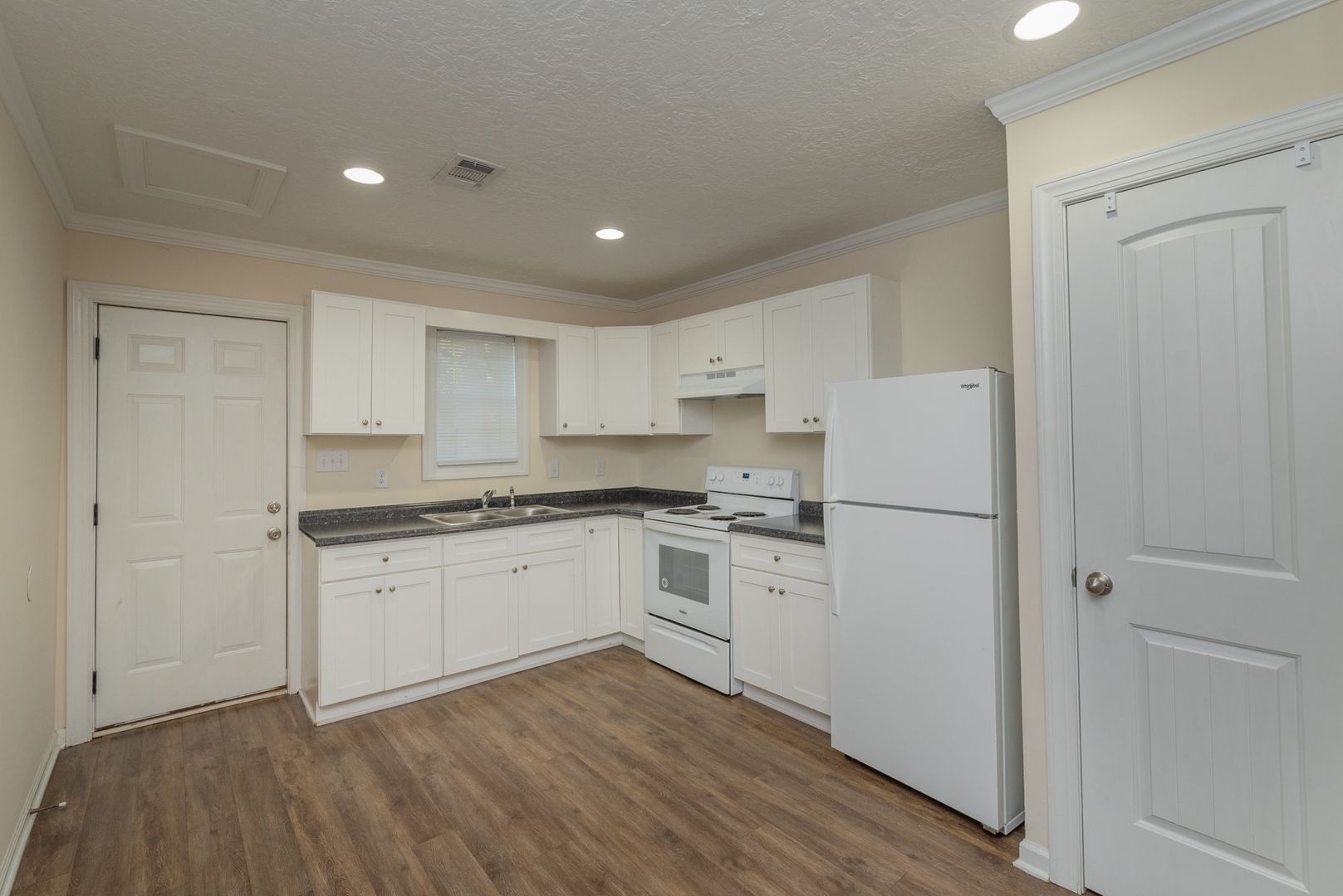 Augusta House: 3120 Bell Drive