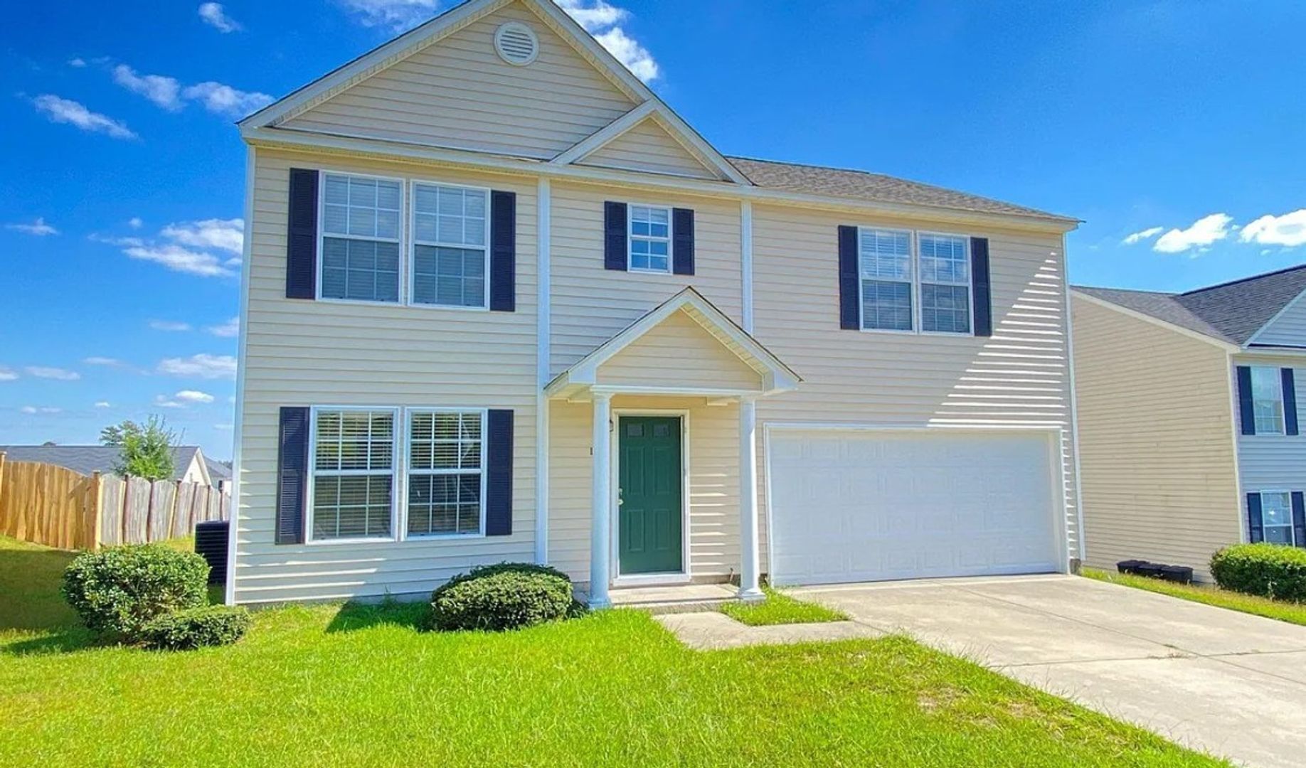 Lexington House: 109 Tea Olive Ave