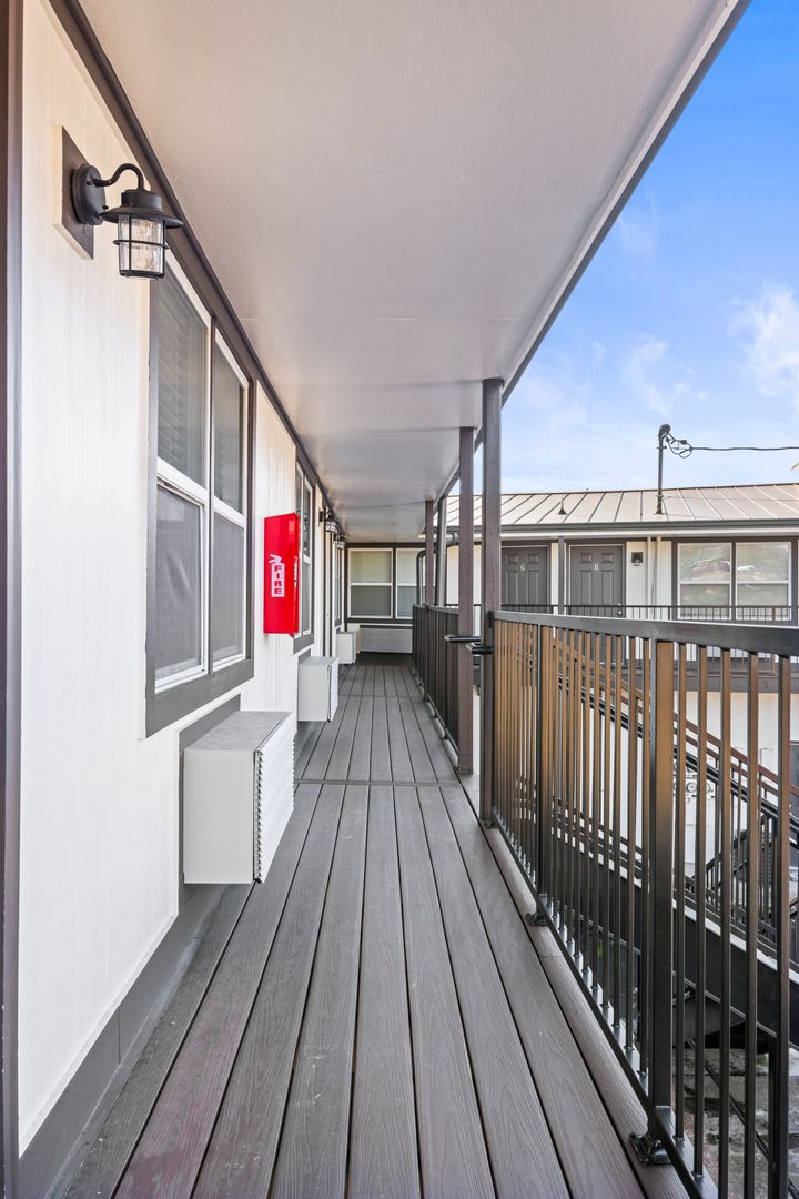 Hixson Apartment: 5519 Highway 153
