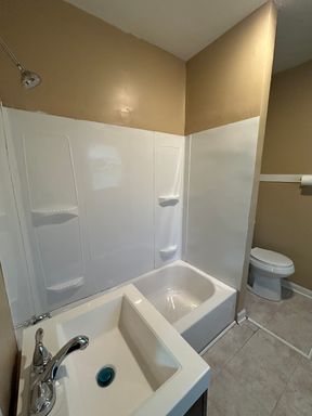 5045 Bellefontaine Ave, Kansas City, MO 64130