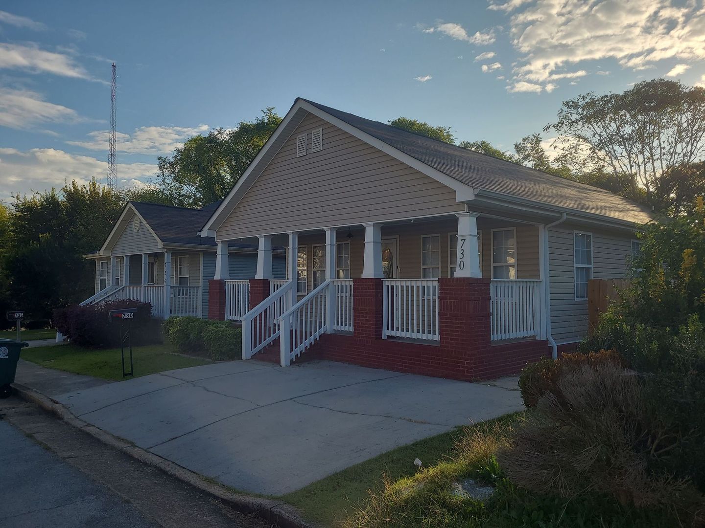 Chattanooga House: 730 N Holly Street