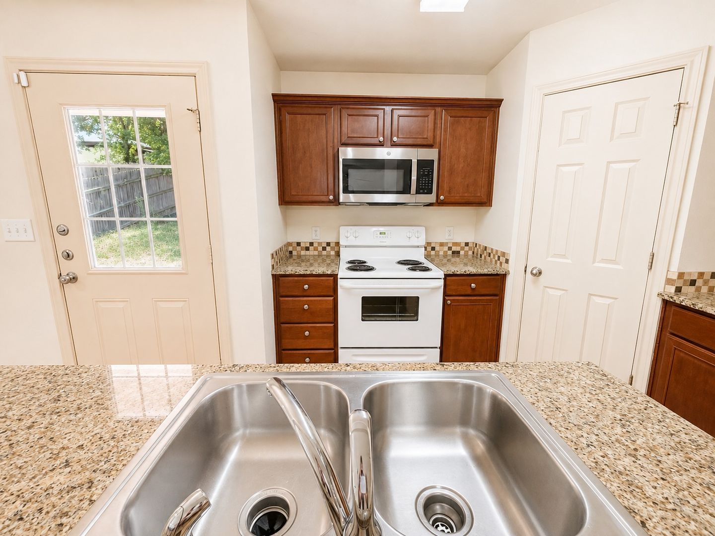 907 Parkplace Ridge 6 of 12