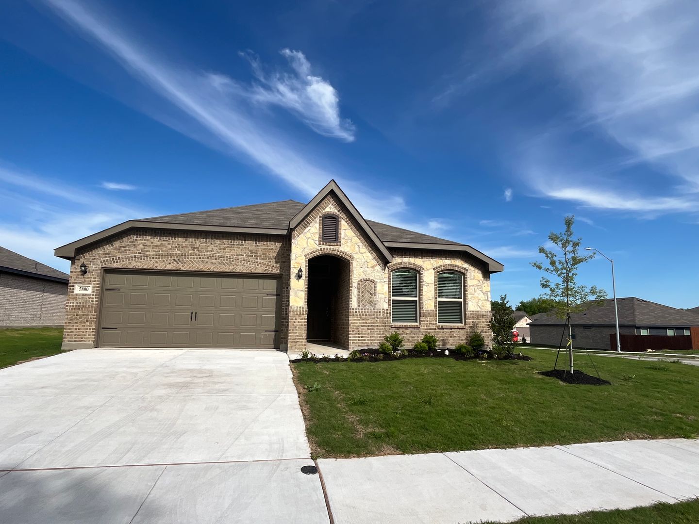 Fort Worth House: 5800 Utopia Drive