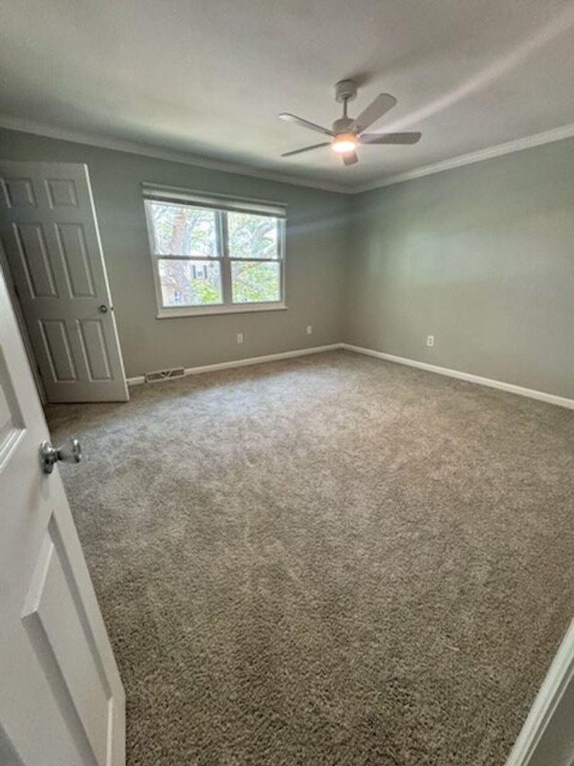730 Harbor Lane 5 of 8