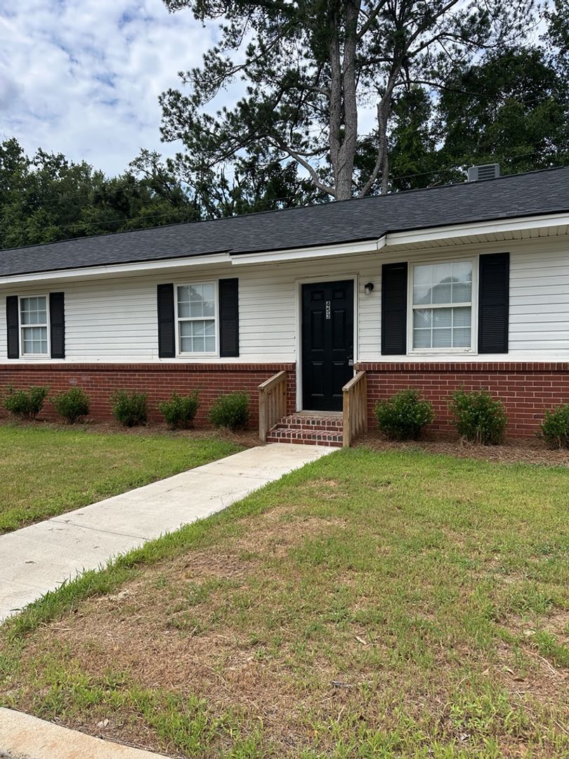 Aiken Multiplex: 469 Monetta Street SE