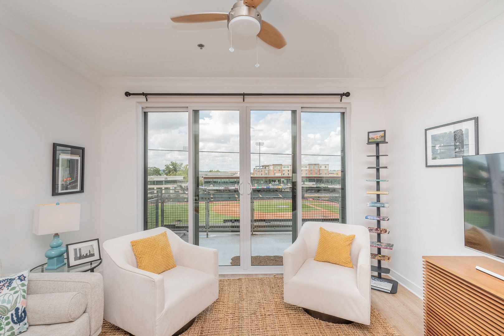 Welcome to Luxury Living! 