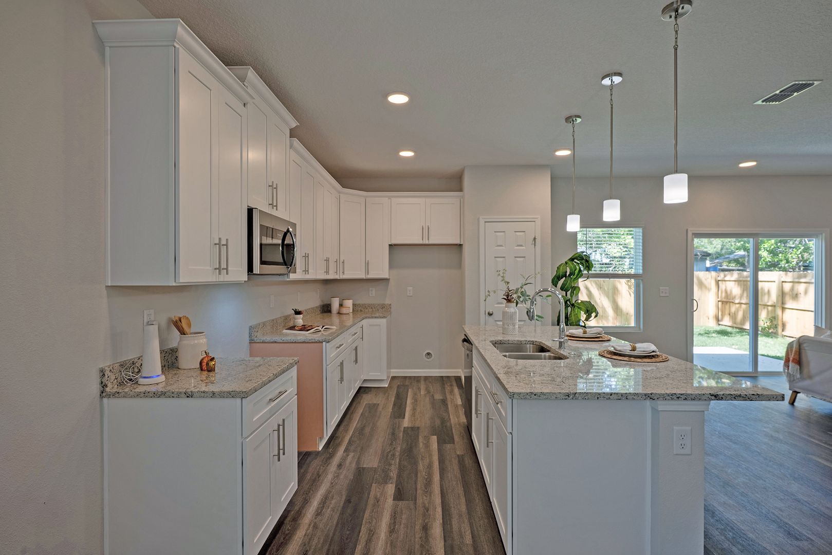 Jacksonville Townhome: 1374 Lakeshore Blvd