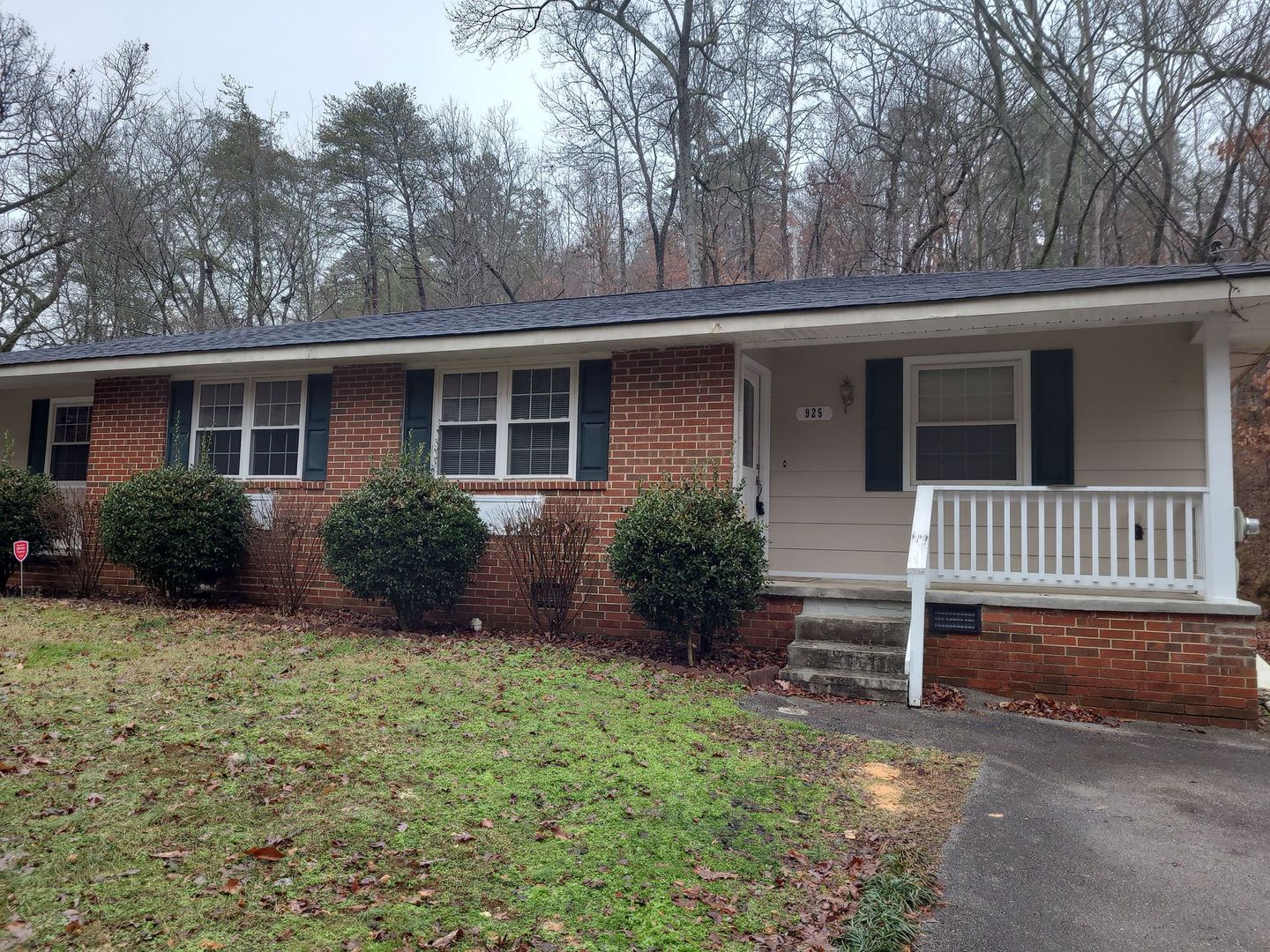 Hixson House: 925 Ely Road