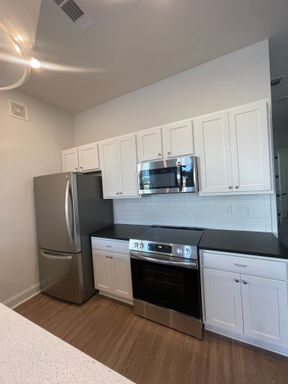 Farmville Lakes Apartments - 605 Cloverdale Drive Unit B101 Auburn, AL 36830 – photo 1