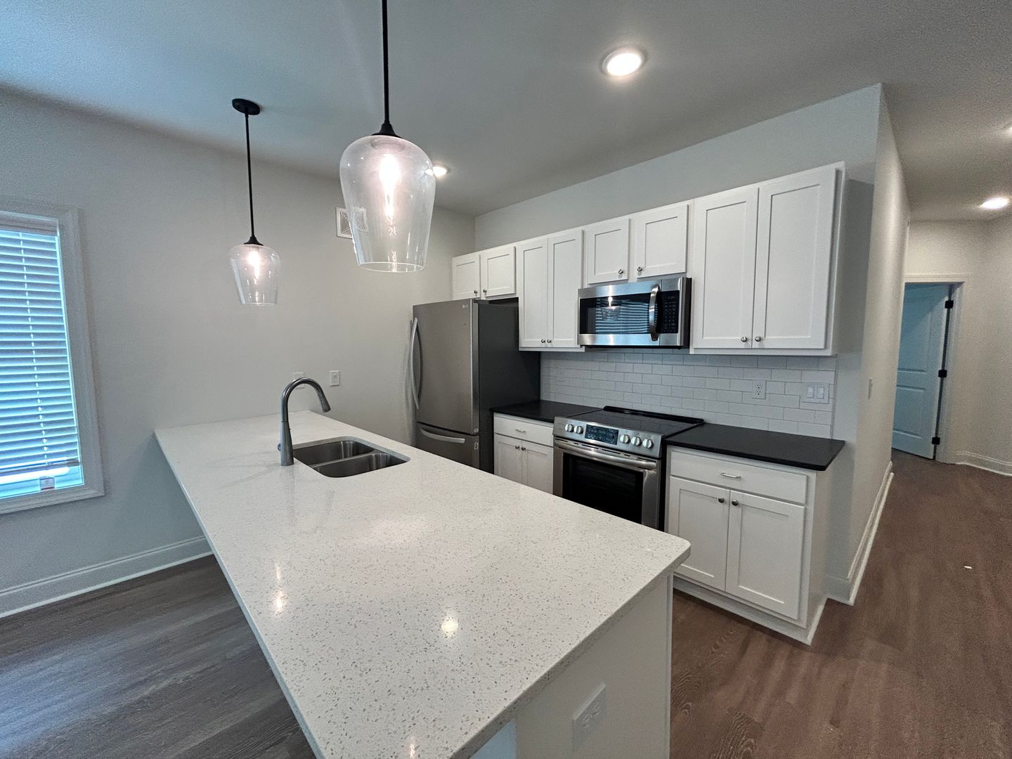 Auburn Apartment: Farmville Lakes Apartments