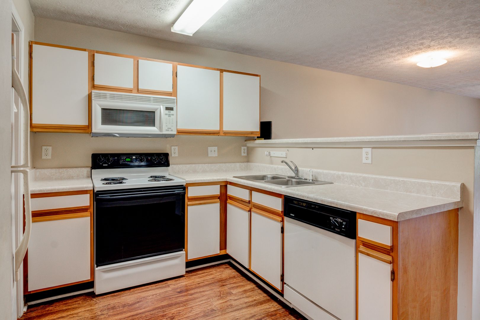 Auburn Apartment: Heritage Terrace