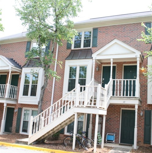Auburn Condo: College Square