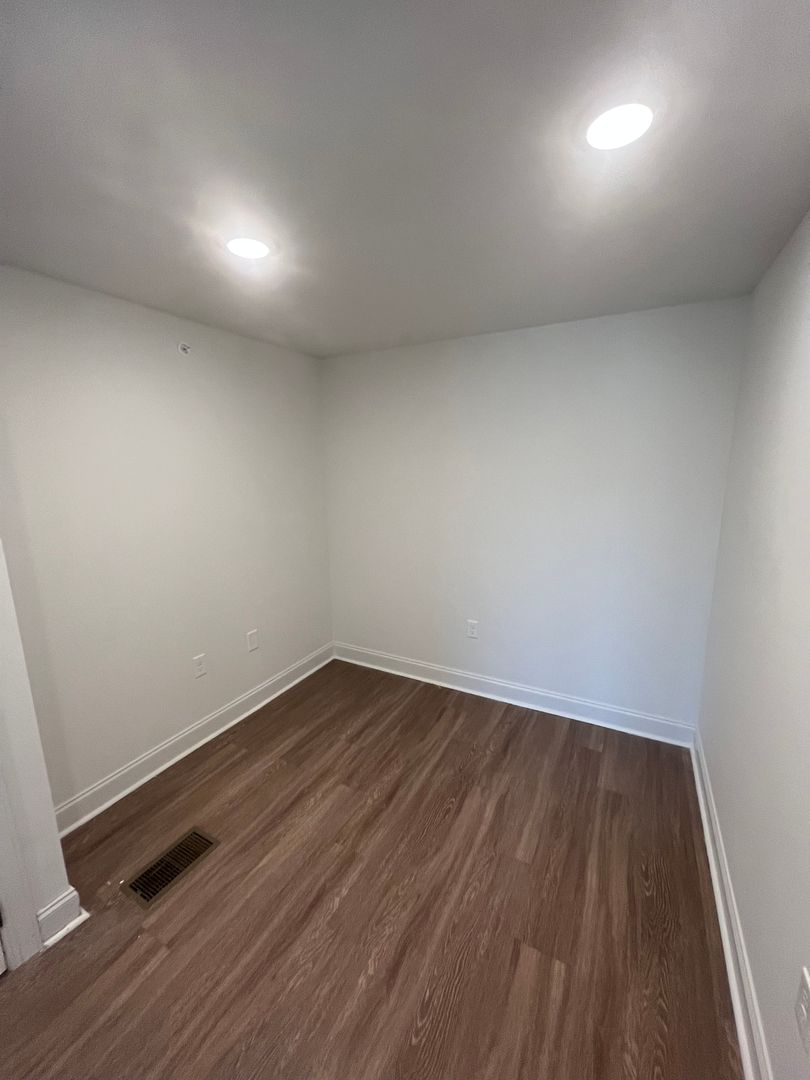 600 Cloverdale Drive, Unit A305, Auburn, AL 36830