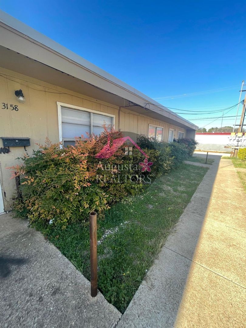 Abilene Apartment: S 2nd