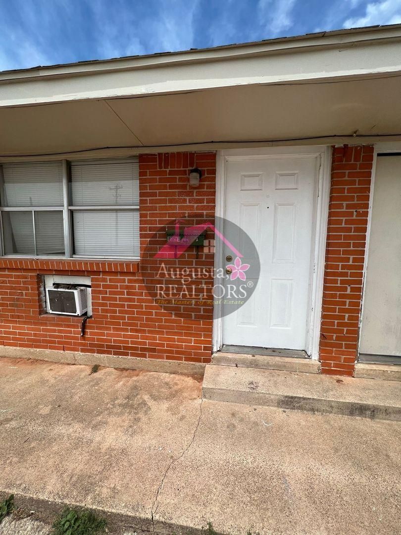 Abilene Apartment: 1397 Cedar Crest Apt A